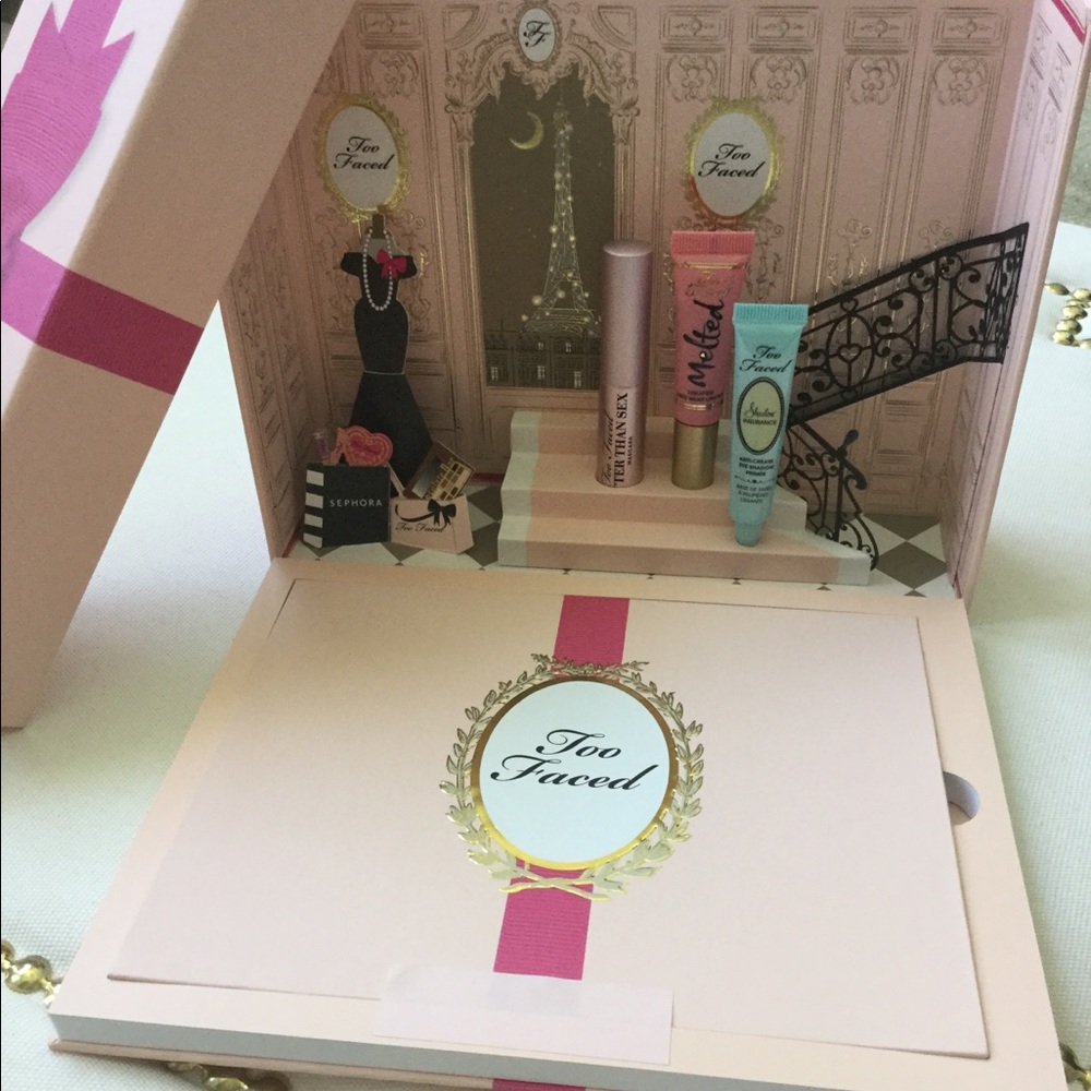 💖HOST PICK Limited Edition Too Faced Makeup Set💖 - Picture 7 of 8